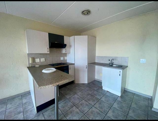 2 BEDROOM PROPERTY TO RENT IN FERNDALE